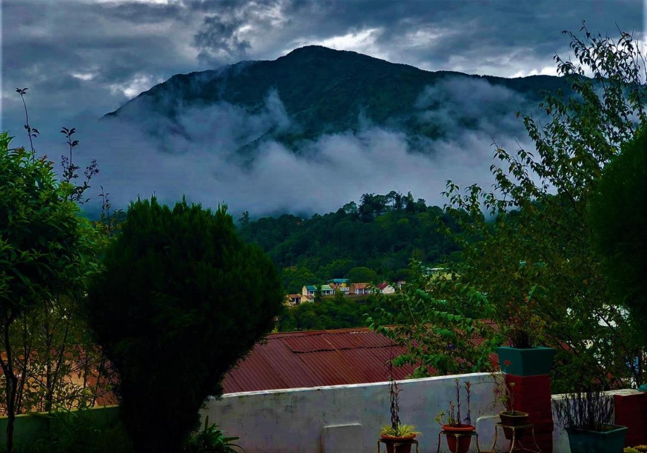 Solan Retreat Panzió Kültér fotó